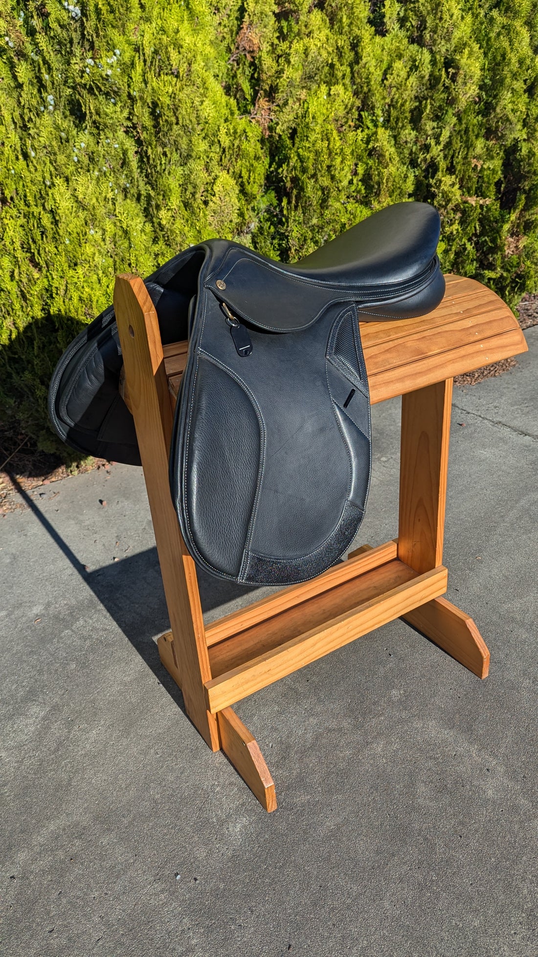 Pessoa TT Jump Saddle - DEMO MODEL