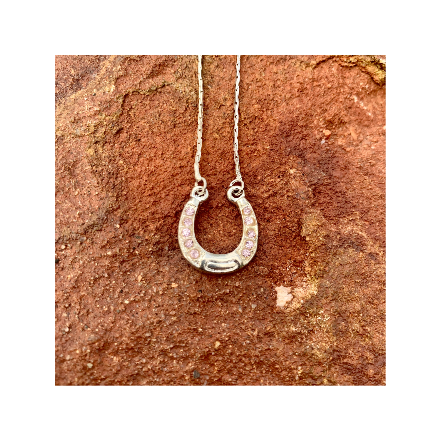 Pretty Lucky Horseshoe Pendant Necklace