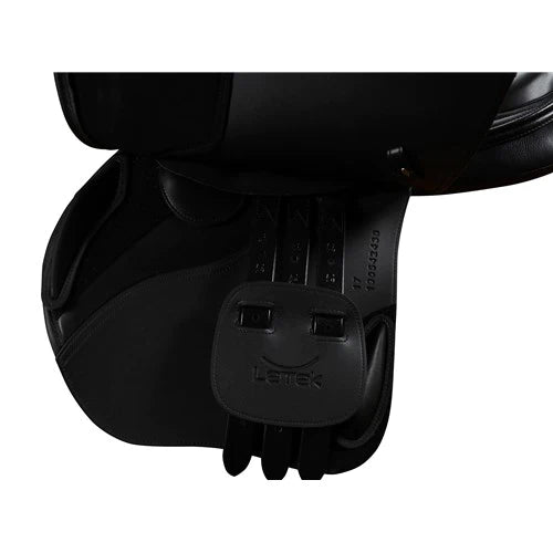 Letek Close Contact Jumping Saddle