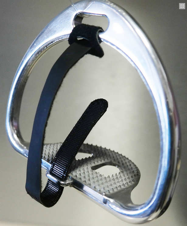 STS 95 Gram Race Iron