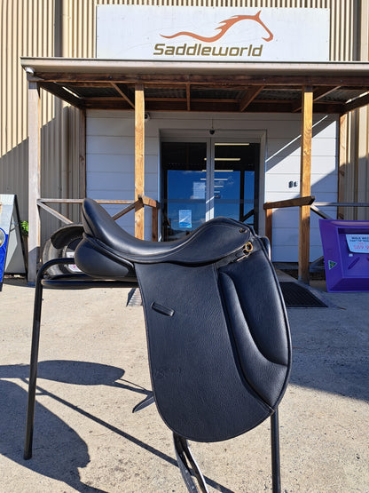 Trainers Mariel Dressage Saddle - DEMO MODEL