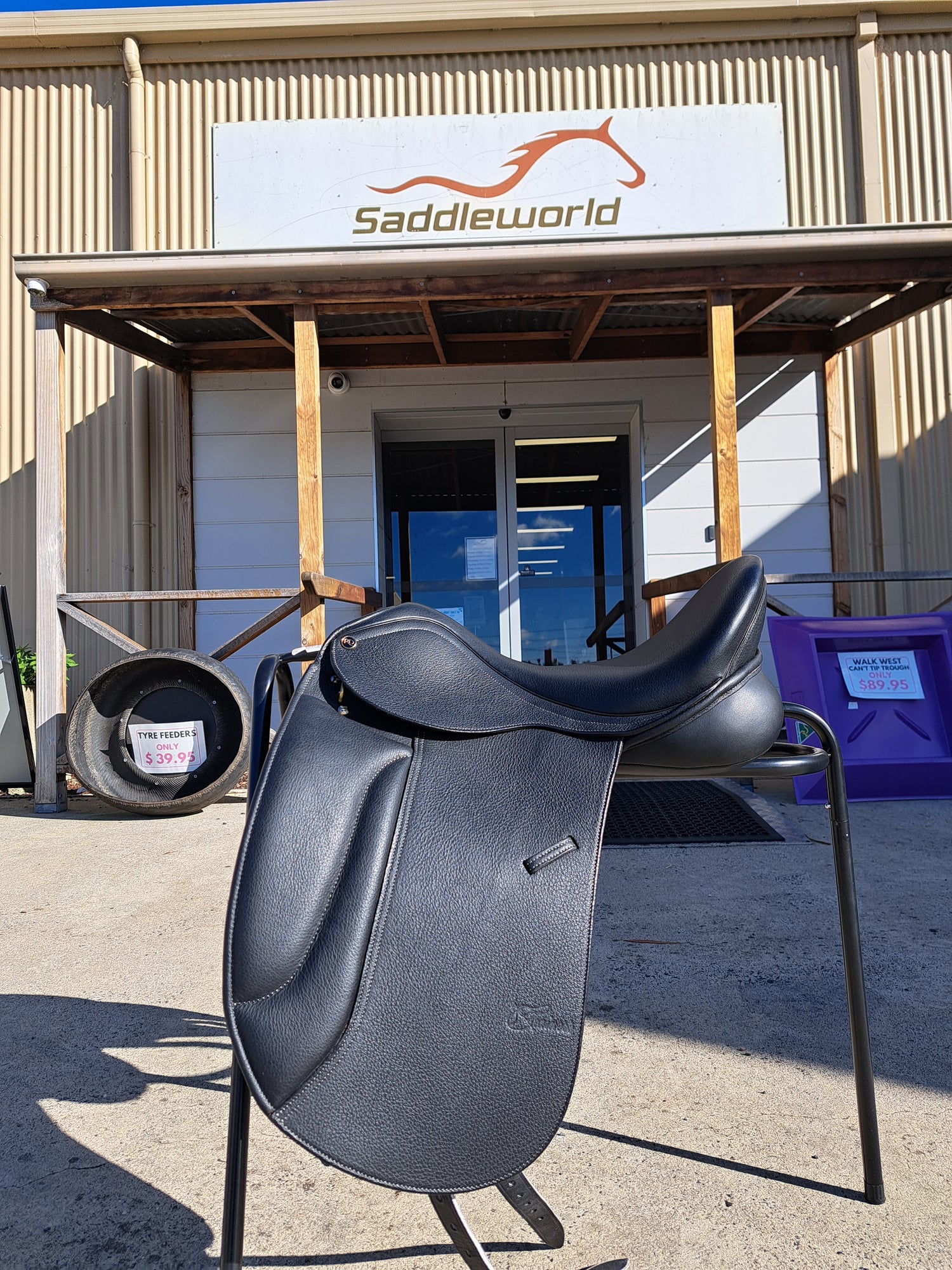 Trainers Mariel Dressage Saddle - DEMO MODEL