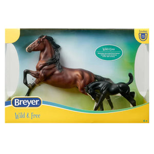 Breyer Freedom WILD & FREE HORSE/FOAL SET
